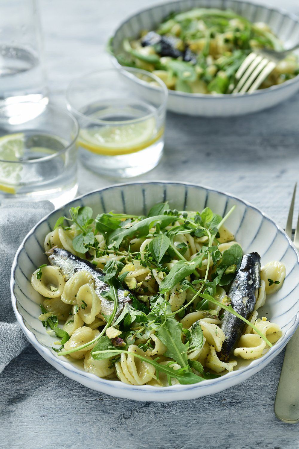 Orecchiette met citroenboter en sardientjes