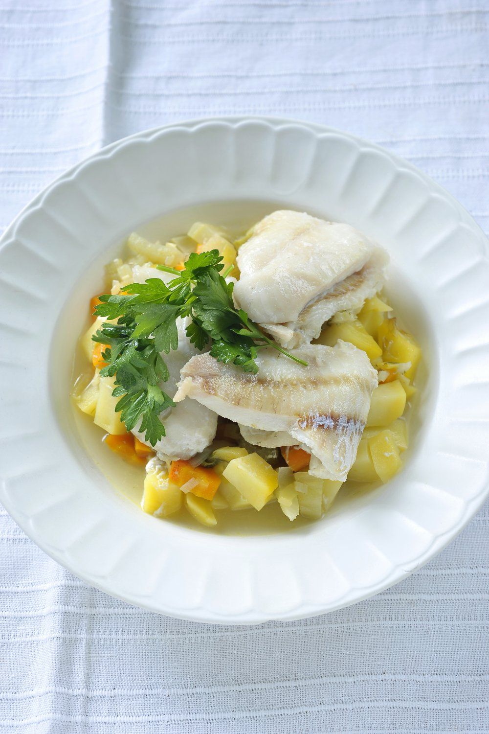 buik laag Aardewerk Snel stoofpotje met groenten en vis - Recepten - njam!