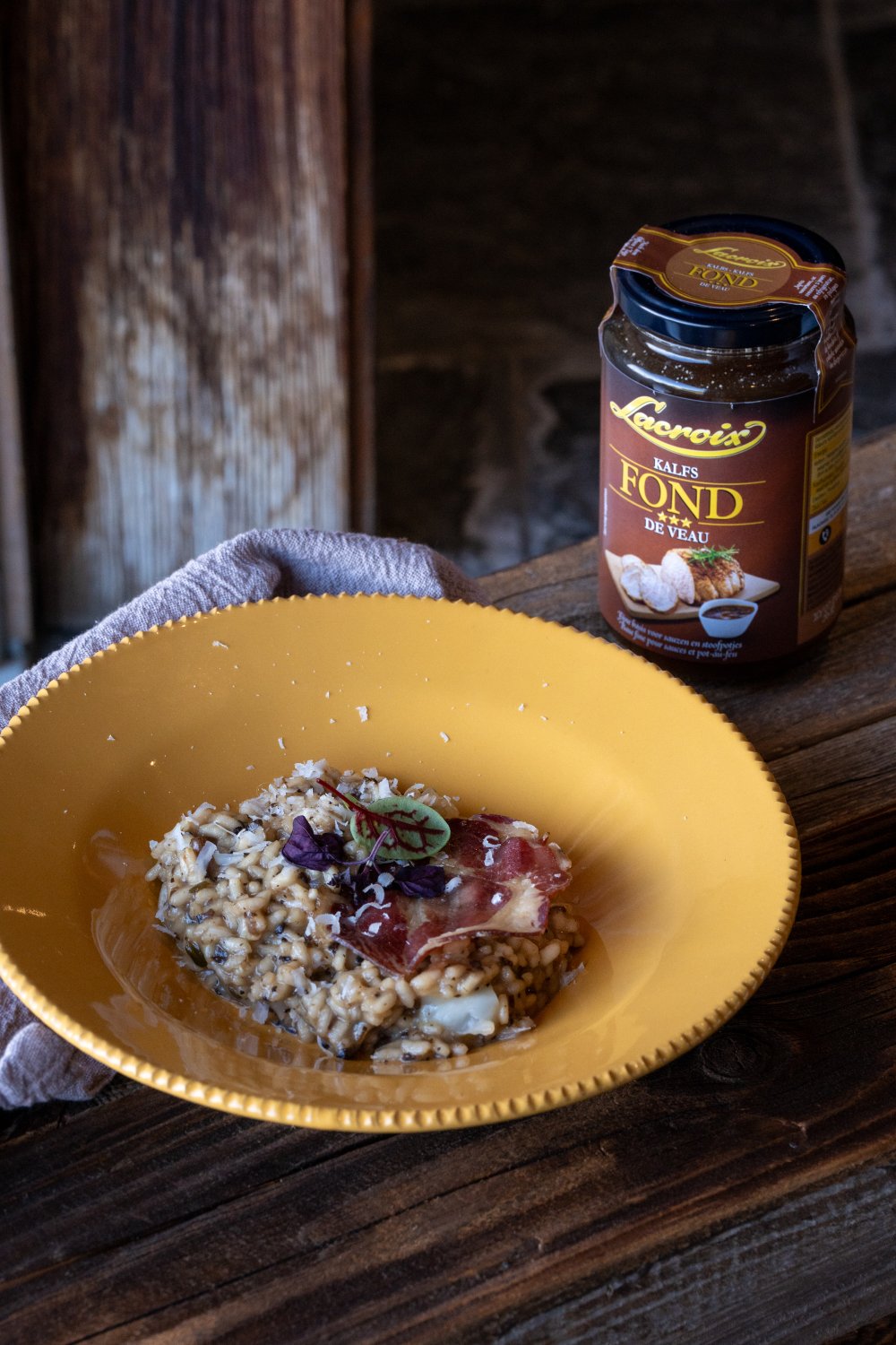 Risotto van aardpeer en truffel met krokante coppa