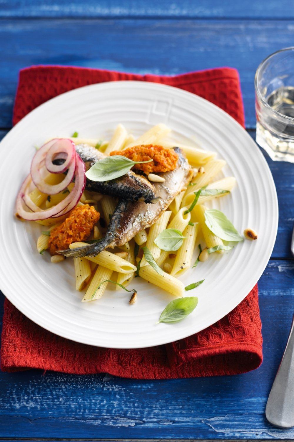 Penne met sardienen en tapenade van tomaten