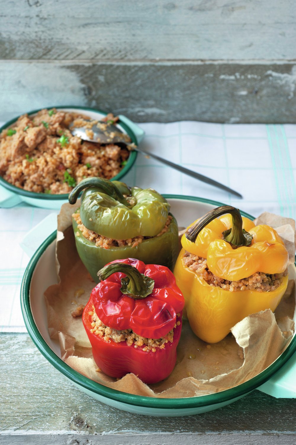 Gevulde paprika met kippengehakt en quinoa