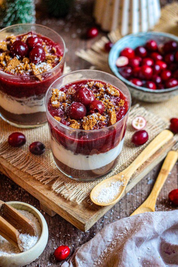 Vegan speculaas-kersenparfait