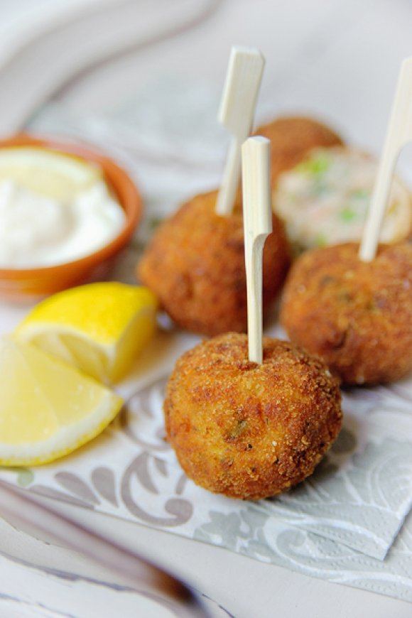 Krokante prikkers met gerookte zalm