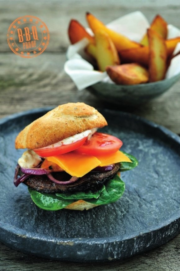 Veggie-hamburger met portobello paddenstoelen en pittige sesammayonaise