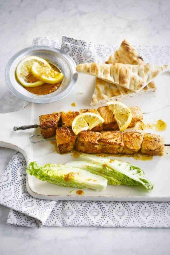 Souvlaki van zalm met cajunkruiden