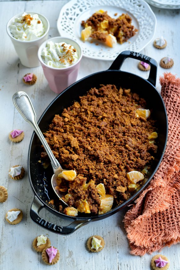 Crumble van speculaas met mandarijntjes