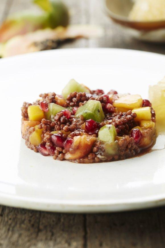 Chocolade tabouleh met exotisch fruit