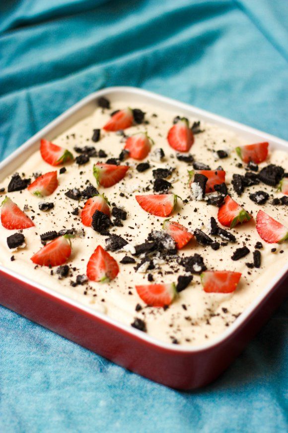 Tiramisu met aardbeien en oreo's