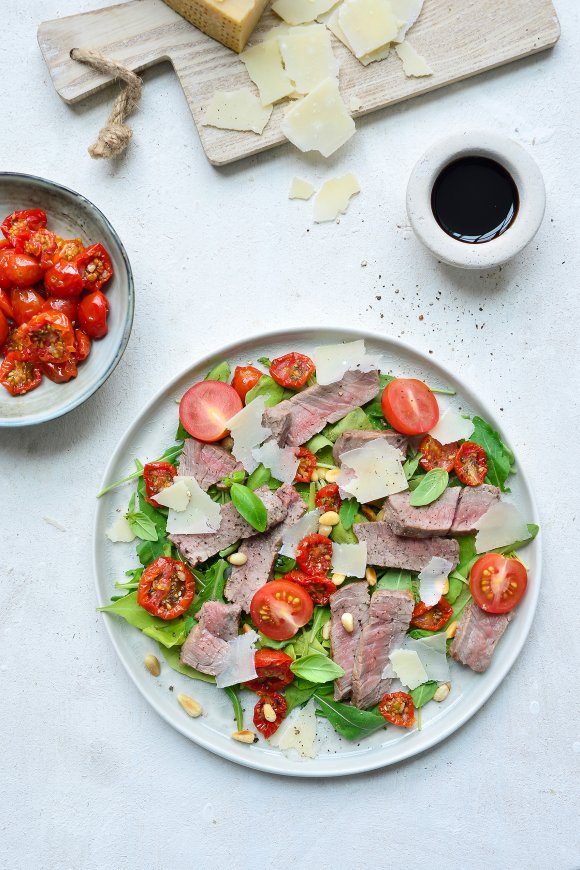 Salade met tagliata van rundsvlees