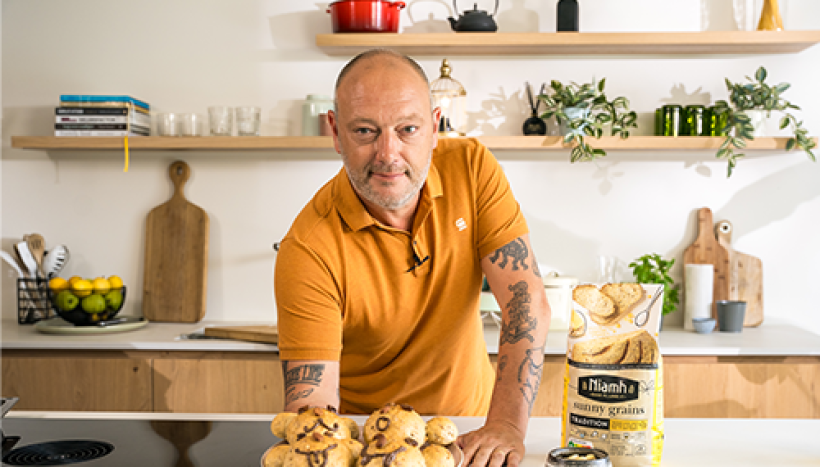 Tover gemakkelijk vers brood op tafel met de heerlijke ideeën van Dominique Persoone en de creatieve Niamh bakmixen!