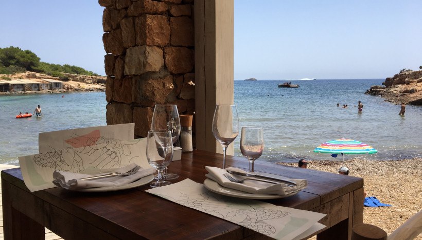 Wondermooi én prijsvriendelijk eten op Ibiza