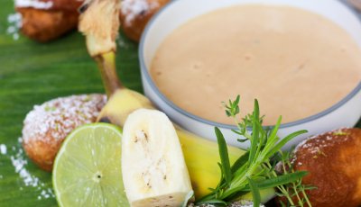 Tempura van banaan en sabayon met Paschka banana 