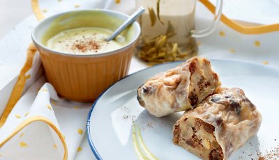 Appelstrüdelrolletjes met vanillesaus