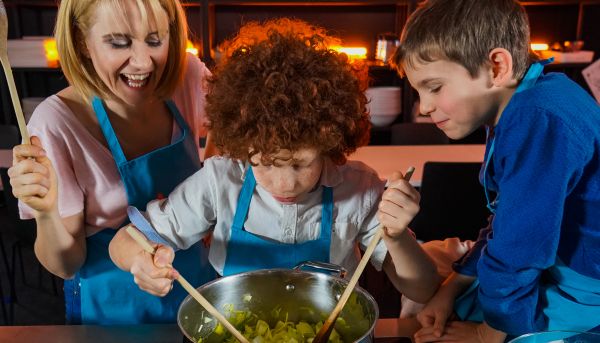 Se lécher les babines en regardant La Brigade des Spatules